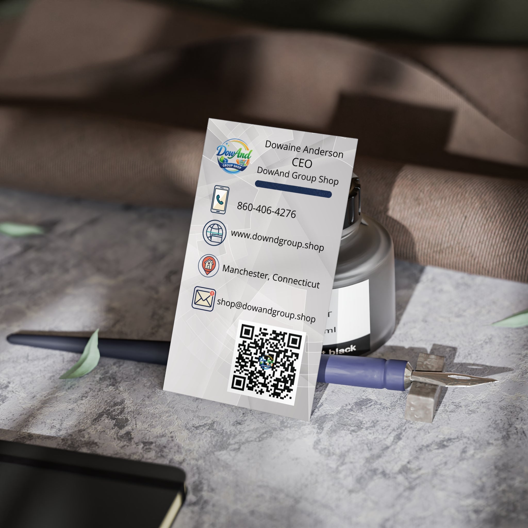 Professional CEO Business Cards — Customizable Contact Card with QR Code