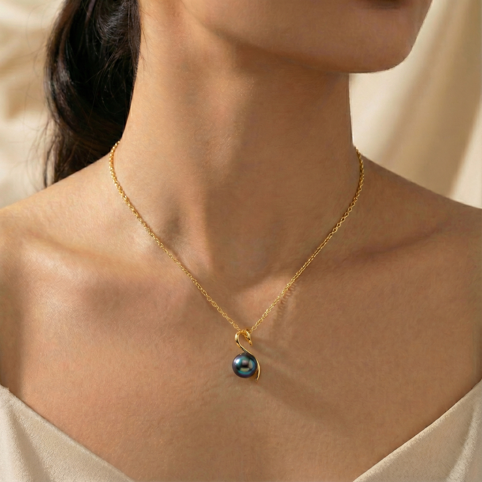 Tahitian Black Pearl Twist Necklace