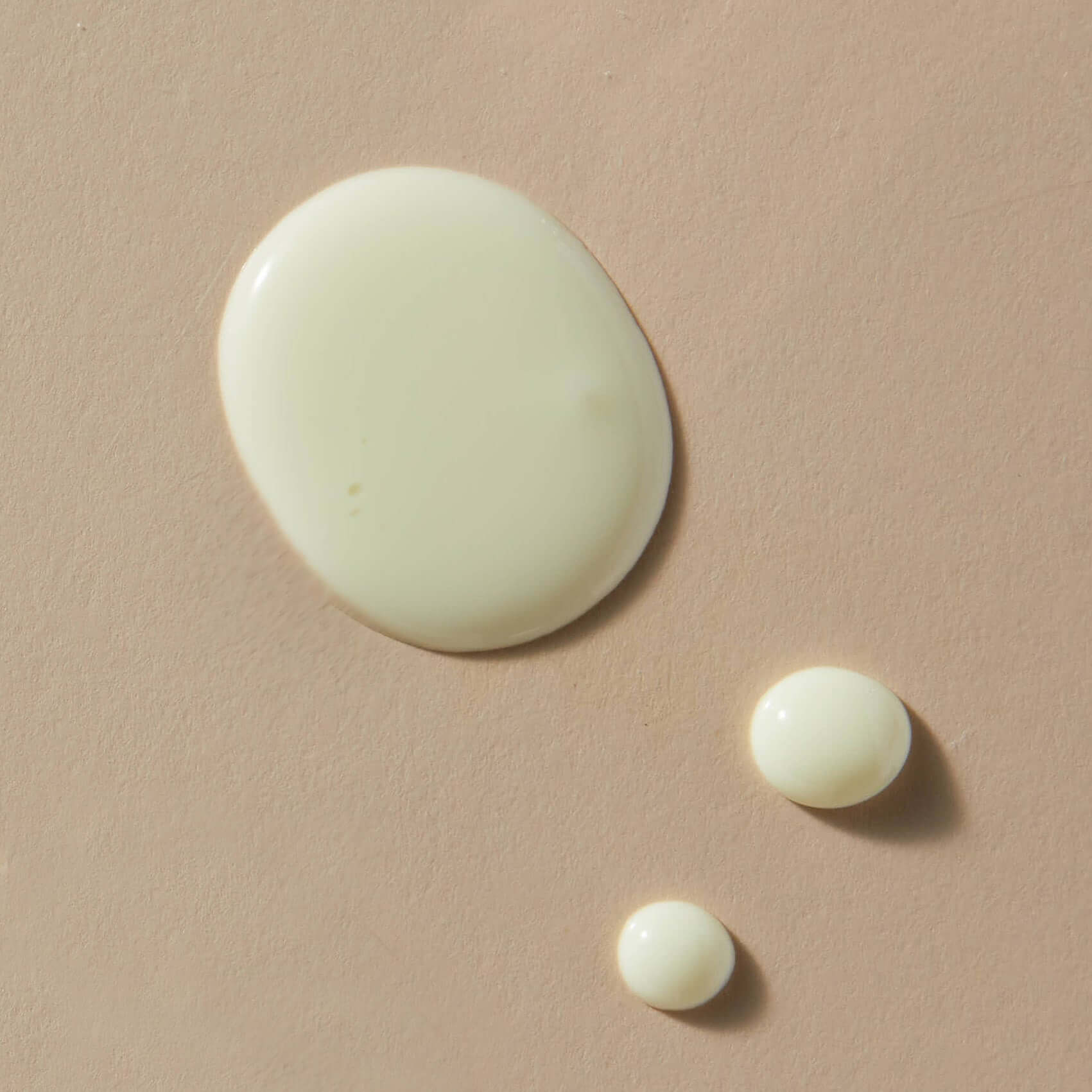 The Overachiever Hydrating Serum with Hyaluronic Acid and Retinol
