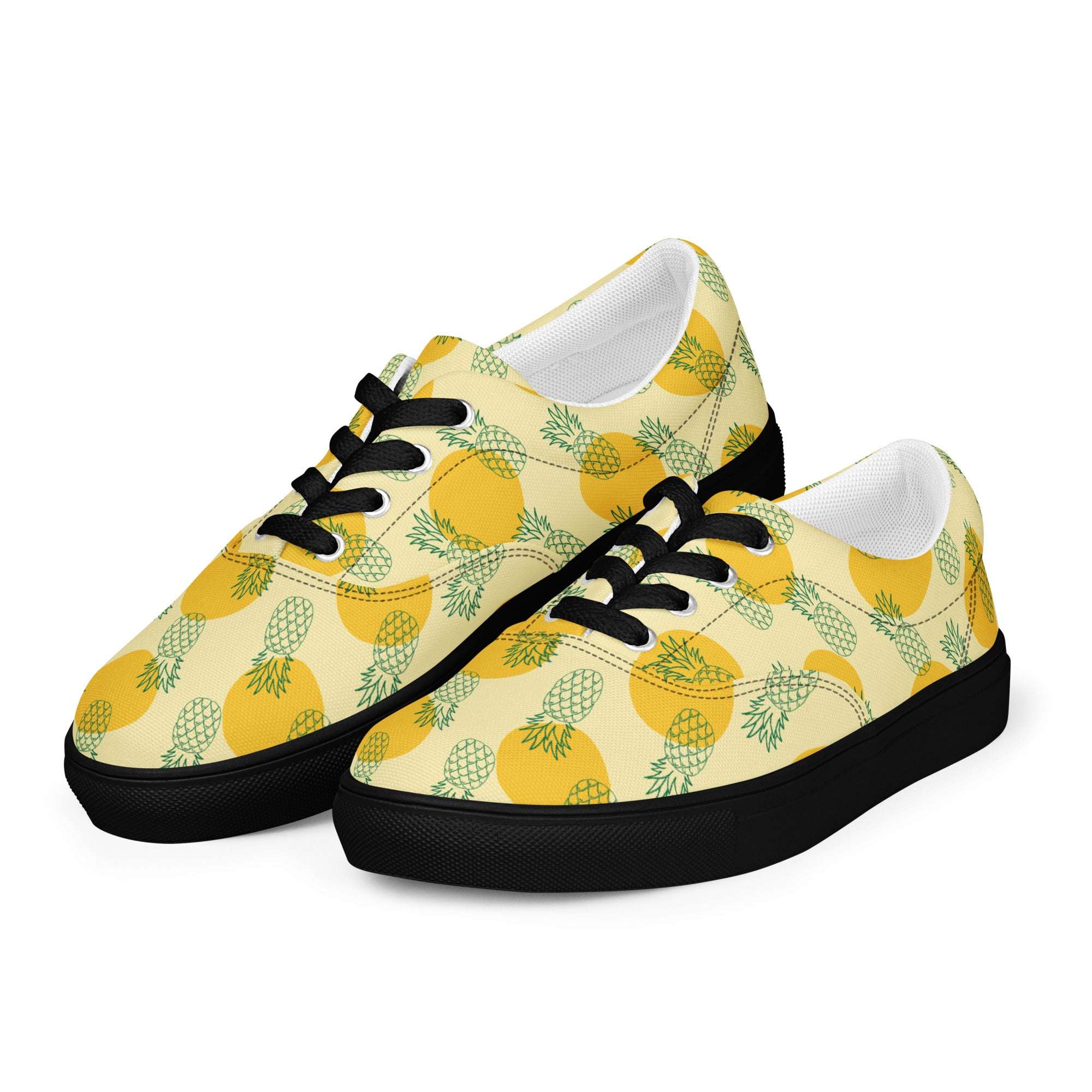 Women’s lace-up canvas shoes