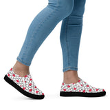 Women’s slip-on canvas shoes